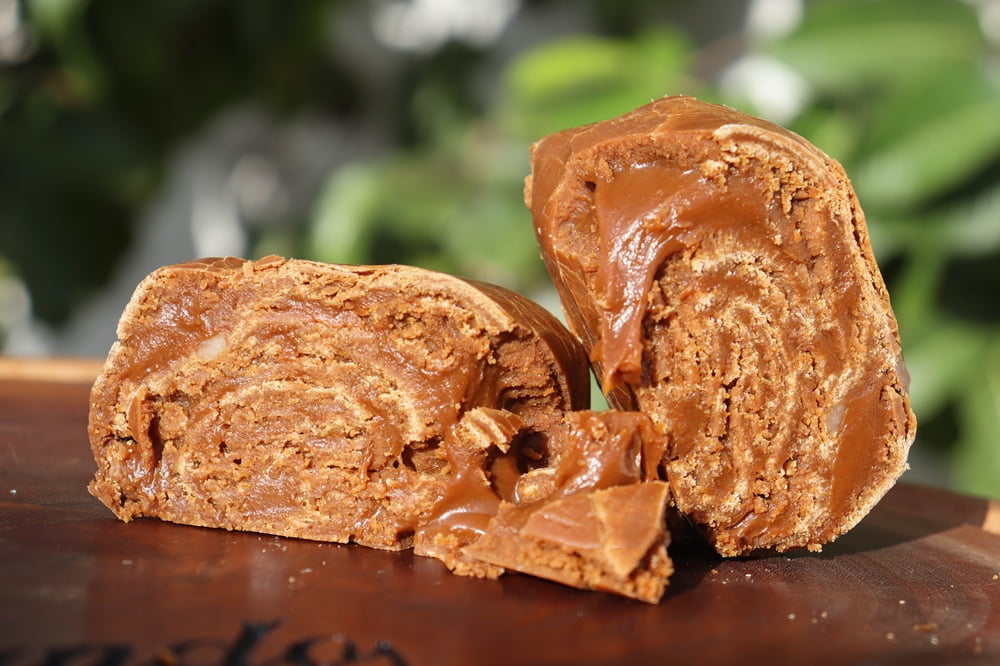 BALA DE DOCE DE LEITE COM CHOCOLATE E AVELÃ 300g