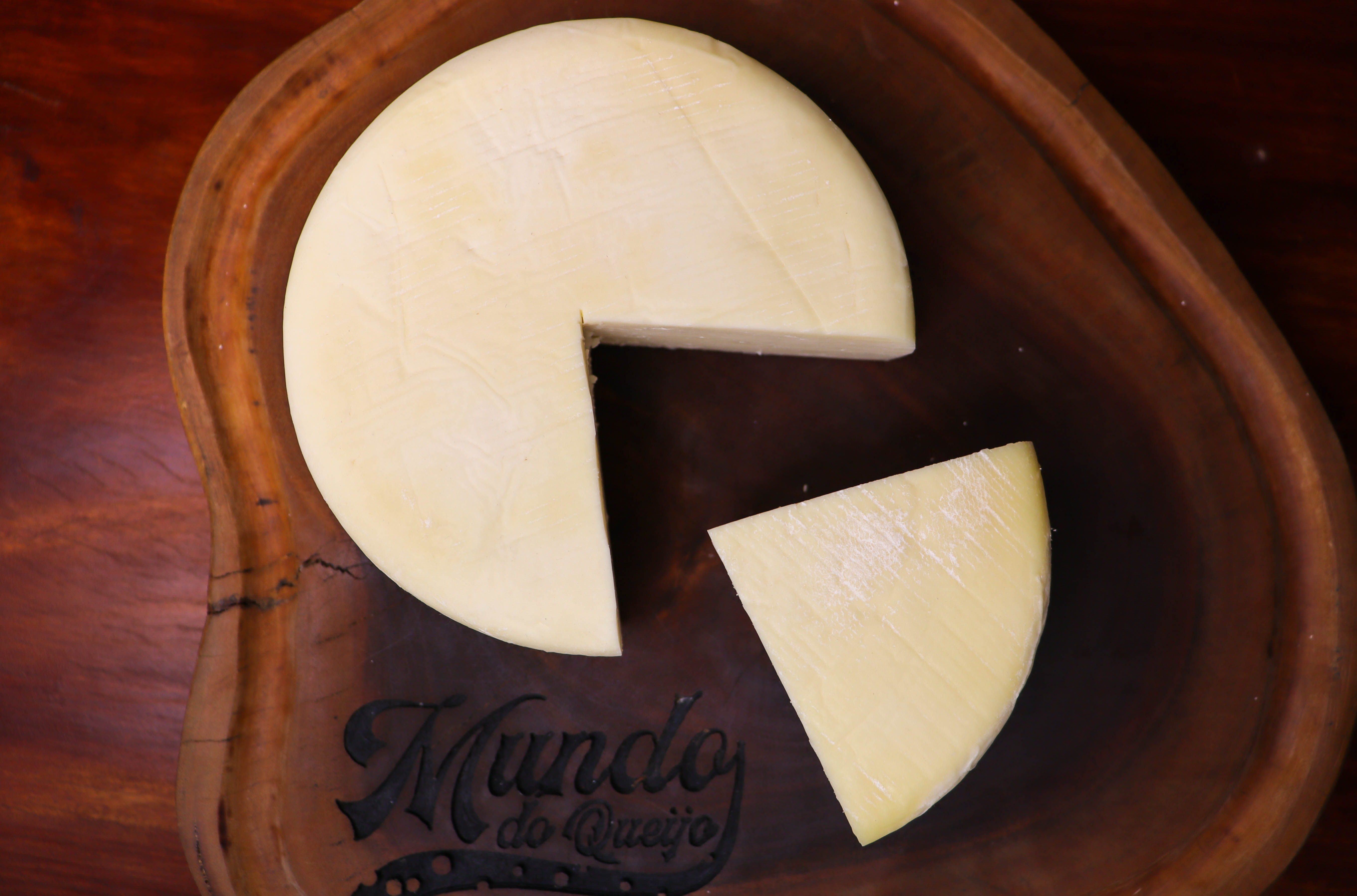 QUEIJO CANASTRA MEIA CURA 4