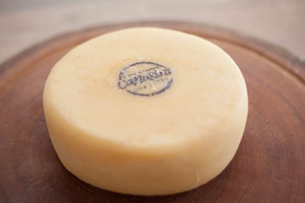 QUEIJO CANASTRA PEDACIN DA SERRA PREMIADO OURO 1KG