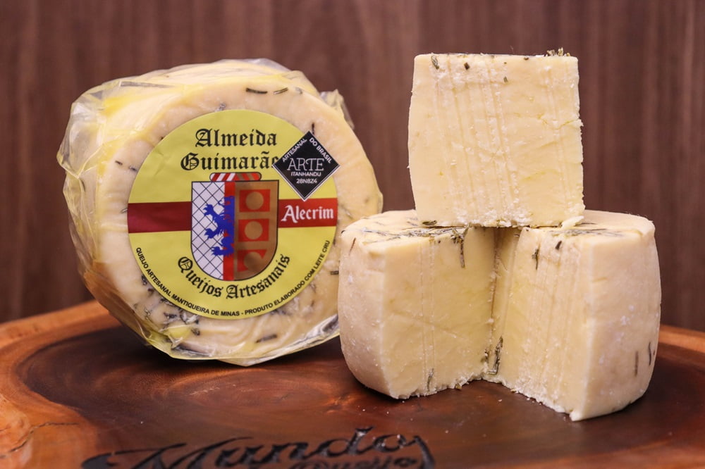 QUEIJO MANTIQUEIRA ALECRIM ALMEIDA GUIMARÃES 500G