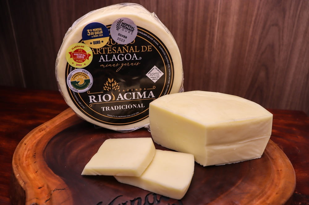 QUEIJO PARMESÃO ALAGOA TRADICIONAL MEIA CURA PREMIADO OURO 1KG