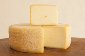 QUEIJO CANASTRA PREMIADO TRILHA DA PEDRA 700 G