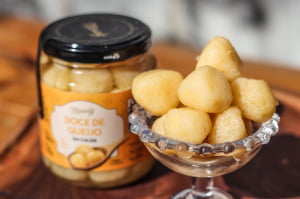 AMEIXINHA DE QUEIJO - DOCE DE QUEIJO EM CALDA 280G