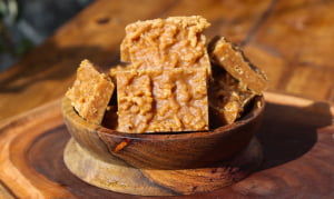 COCADA MORENA MACIA DE PEDAÇO 300G
