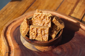 COCADA MORENA MACIA DE PEDAÇO 300G