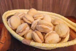 ROSQUINHA DE NATA COM DOCE DE LEITE CASEIRA DA CANASTRA 400G