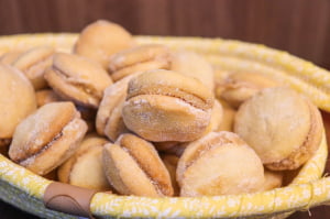 ROSQUINHA DE NATA COM DOCE DE LEITE CASEIRA DA CANASTRA 400G