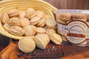 ROSQUINHA DE NATA COM DOCE DE LEITE CASEIRA DA CANASTRA 400G