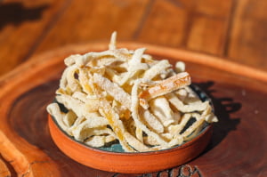 CASQUINHA DE LARANJA CRISTALIZADA 100GR