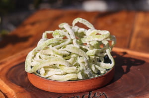 CASQUINHA DE LIMAO CRISTALIZADA 200G