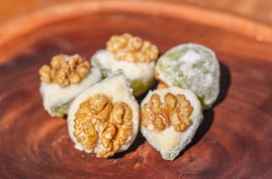 FRUTAS CRISTALIZADAS ARTESANAIS - FIGO COM DOCE DE LEITE E NOZES 200G