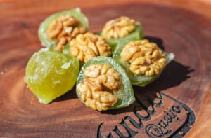 FRUTAS CRISTALIZADAS ARTESANAIS - FIGO COM NOZES 200G