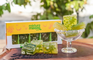 FRUTAS CRISTALIZADAS ARTESANAIS - MAMAO BORDADO 200GR