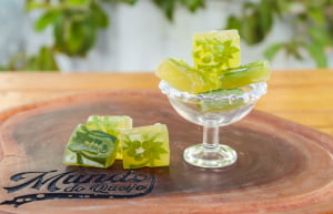 FRUTAS CRISTALIZADAS ARTESANAIS - MAMAO BORDADO 200GR