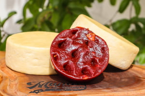 KIT ROMEU E JULIETA BARRA - 2 QUEIJO CANASTRA (700 G CADA) E 1 GOIABADA CASCÃO BARRA MINALY (300G)