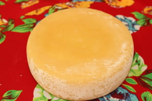 QUEIJO CANASTRA DO VIVALDO EXTRA MATURADO ACIMA DE 40 DIAS - PESO MÉDIO 900G