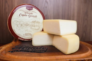 QUEIJO CAPÃO GRANDE PREMIADO OURO 800G