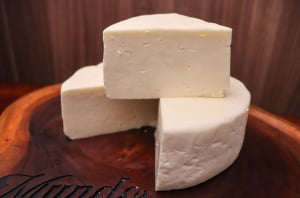 QUEIJO FRESCO CANASTRA 700G