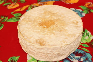 QUEIJO MOFADO DA CANASTRA PEDACIN DA SERRA 1KG - EDIÇÃO LIMITADA