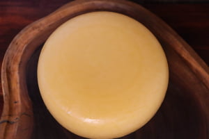 QUEIJO COLONIAL MATURADO 1KG