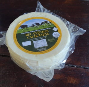 QUEIJO FRESCO DO SERRO MEIA PEÇA 450G