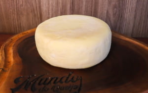 QUEIJO MINAS MEIA CURA CATAUÁ PREMIADO OURO 600G