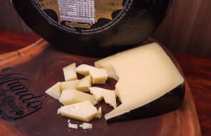 QUEIJO PARMESÃO NOVA ALEMANHA CUNHA 250G