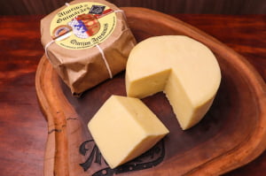 QUEIJO MANTIQUEIRA TRADICIONAL ALMEIDA GUIMARÃES PREMIADO 500G