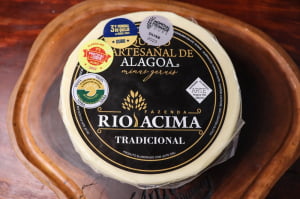 QUEIJO PARMESÃO ALAGOA TRADICIONAL MEIA CURA PREMIADO OURO 1KG