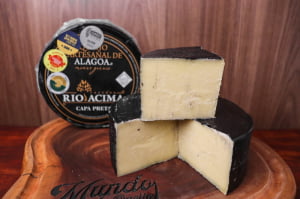 QUEIJO PARMESÃO CAPA PRETA ALAGOA PREMIADO OURO 1KG