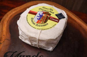 QUEIJO PARMESÃO CURADO ALMEIDA GUIMARÃES PREMIADO 450G