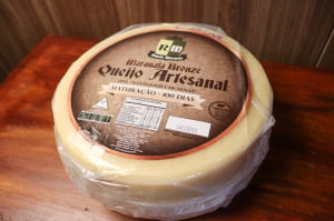 QUEIJO PARMESÃO MARANATA BRONZE PEÇA INTEIRA 100 DIAS 5KG