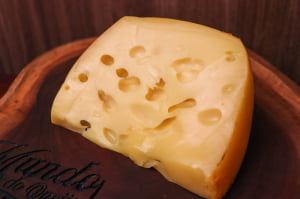 QUEIJO MAASDAM NOVA ALEMANHA DO RIO GRANDE DO SUL 500G