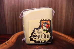 QUEIJO SARDO MATURADO 250G